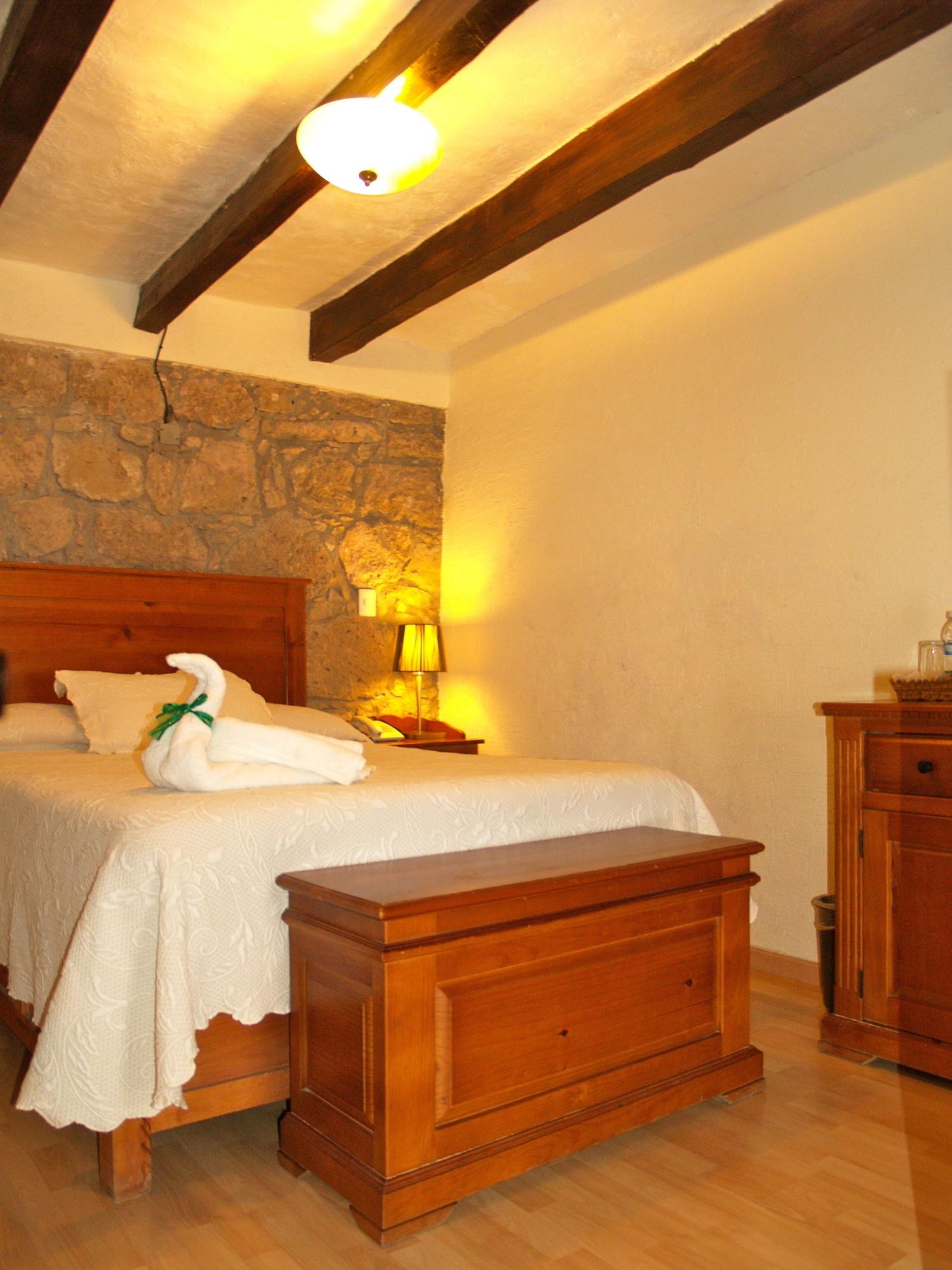 Hotel Refugio Agustino Морелия Екстериор снимка
