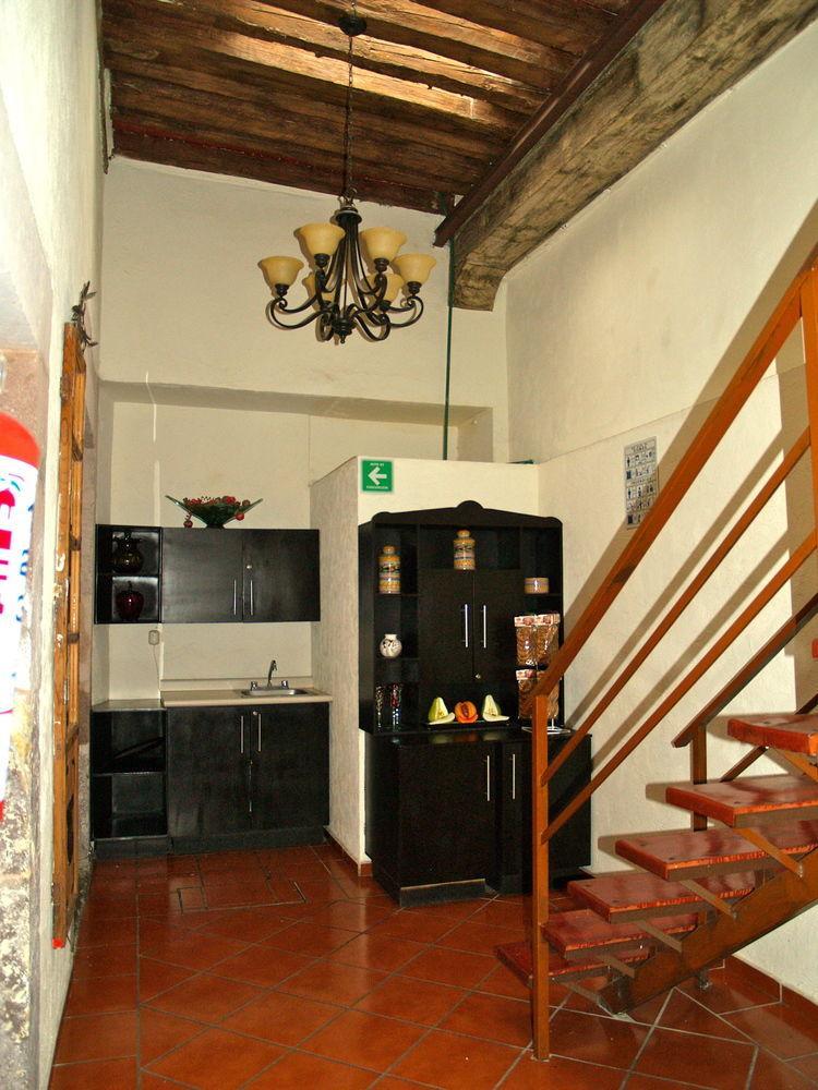 Hotel Refugio Agustino Морелия Екстериор снимка
