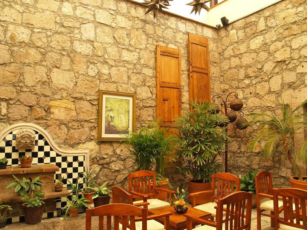 Hotel Refugio Agustino Морелия Екстериор снимка