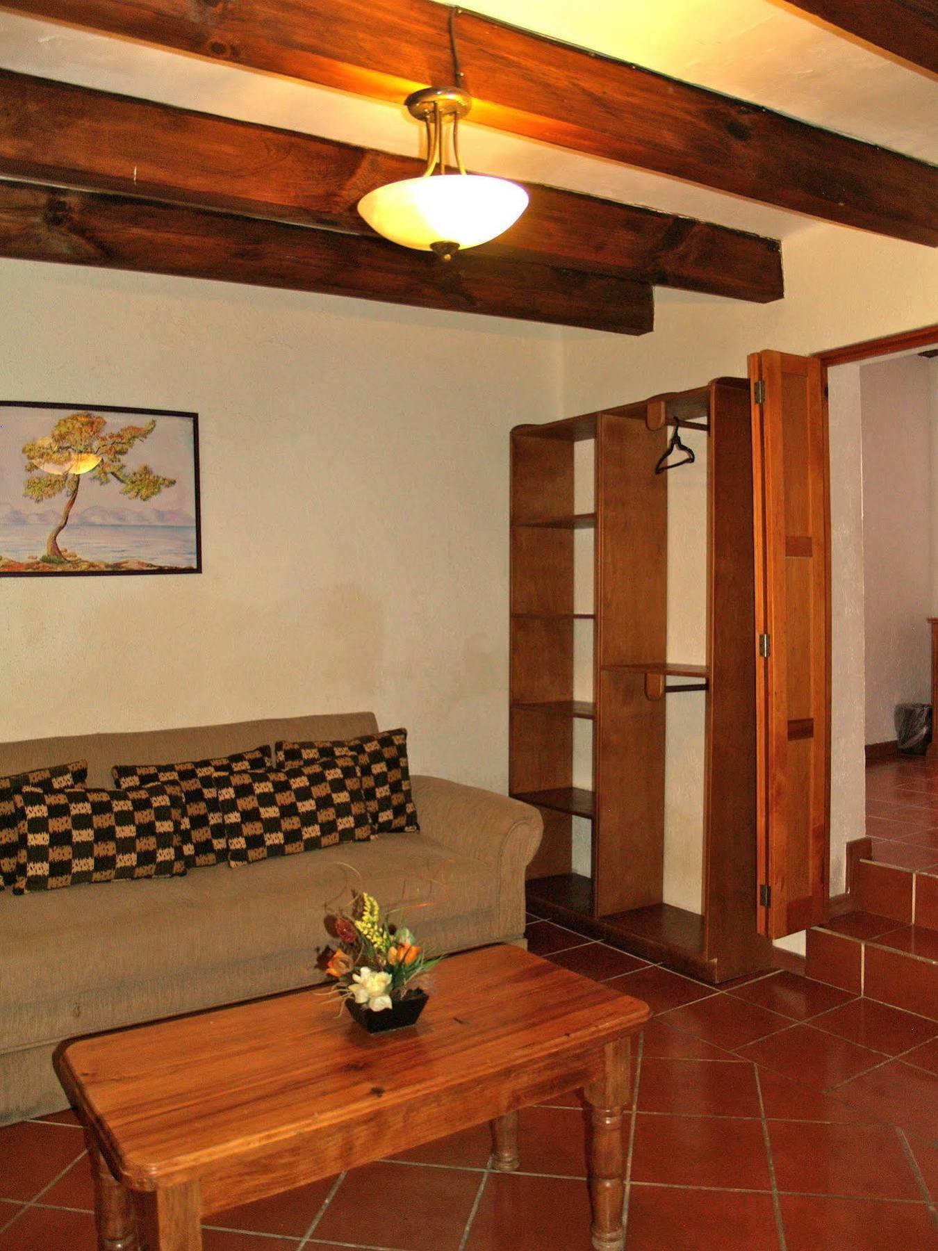 Hotel Refugio Agustino Морелия Екстериор снимка