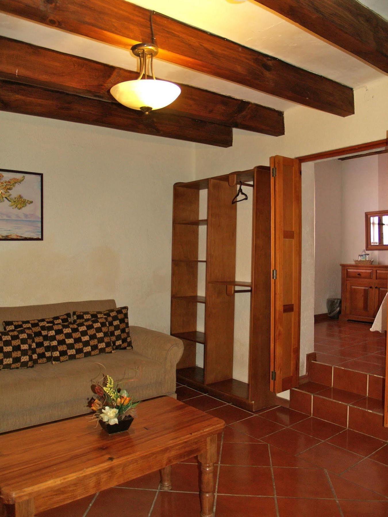 Hotel Refugio Agustino Морелия Екстериор снимка