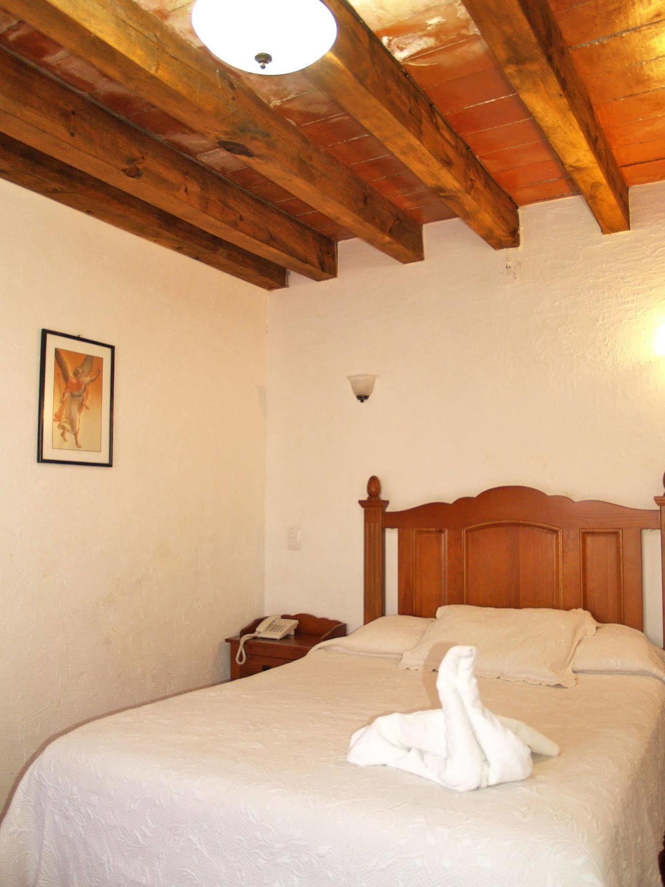 Hotel Refugio Agustino Морелия Екстериор снимка